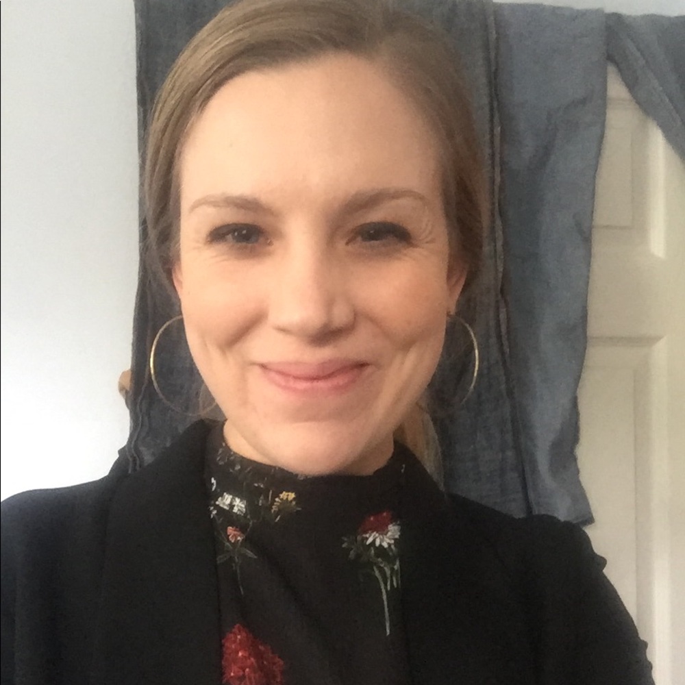 Meet your Posher, Eliza